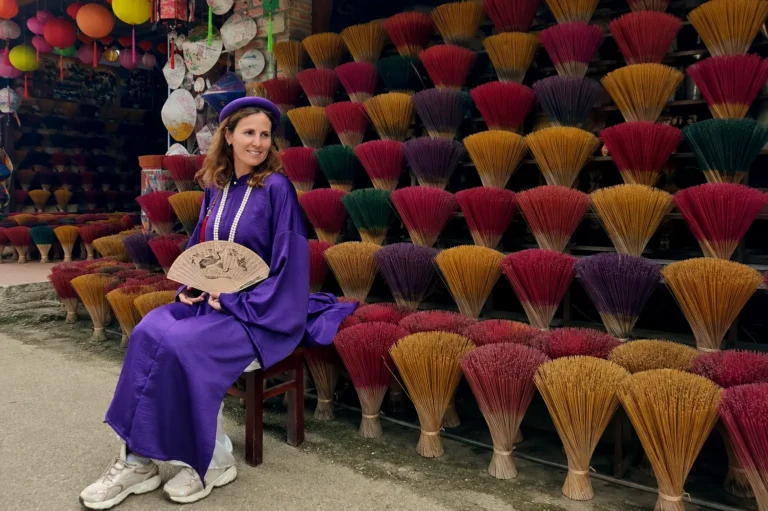 Hue Travel Guide 2026: Imperial City, Royal Tombs & the Incense Village